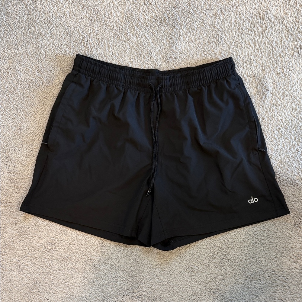 ALO Yoga Men's running shorts 5”